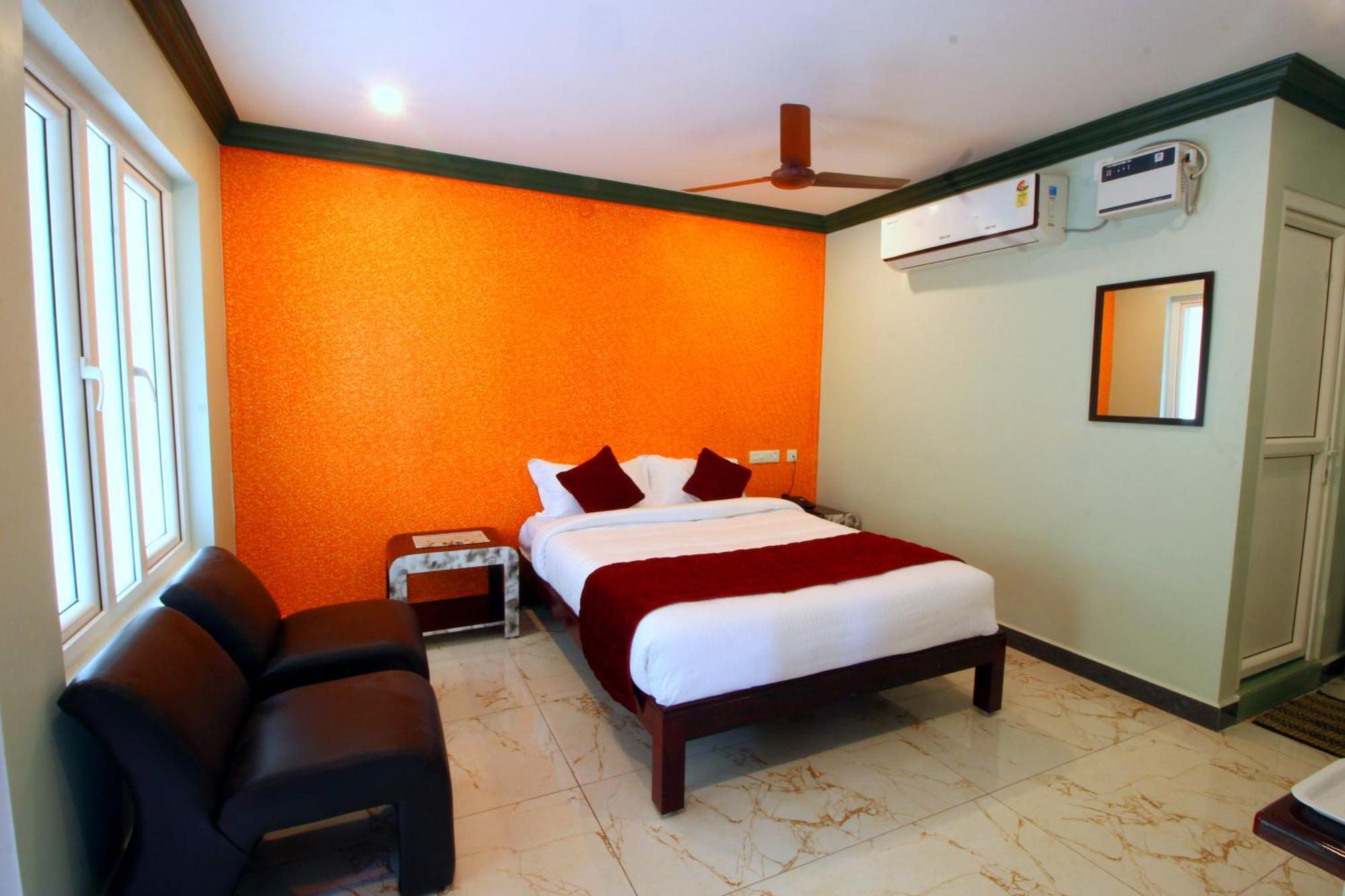 Serenity Sands Beach Resort Pondicherry Bagian luar foto