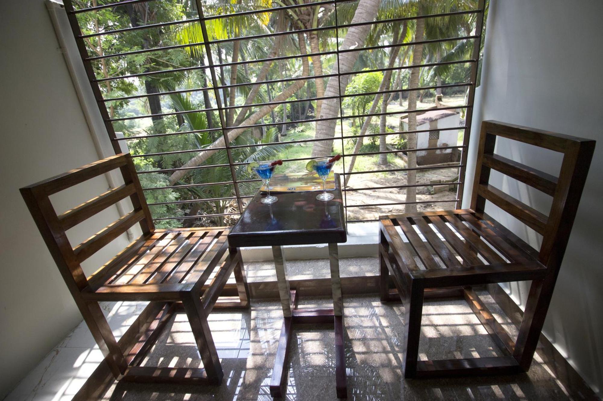 Serenity Sands Beach Resort Pondicherry Bagian luar foto
