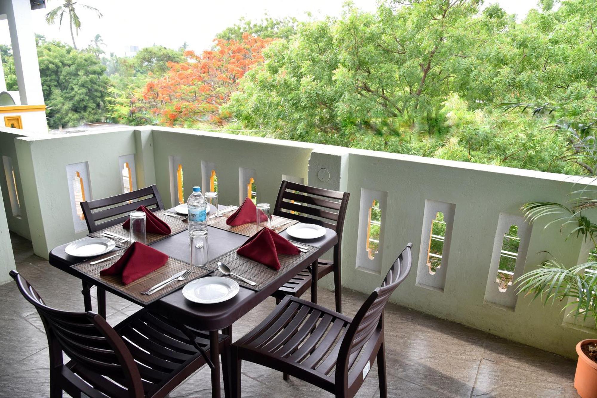 Serenity Sands Beach Resort Pondicherry Bagian luar foto