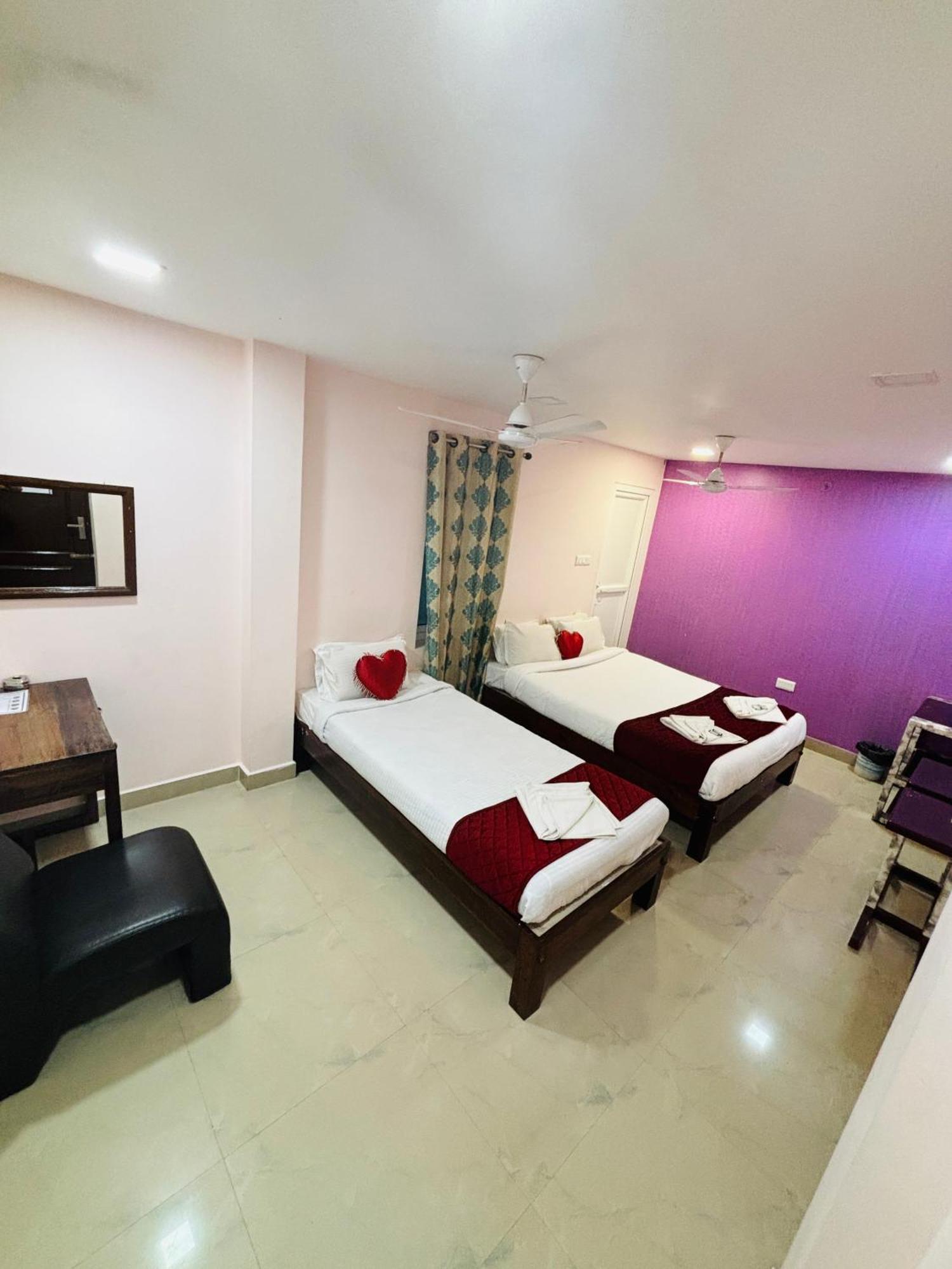Serenity Sands Beach Resort Pondicherry Bagian luar foto